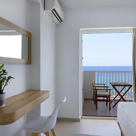 Sea Breeze (adults Only) 酒店 赫索尼索斯